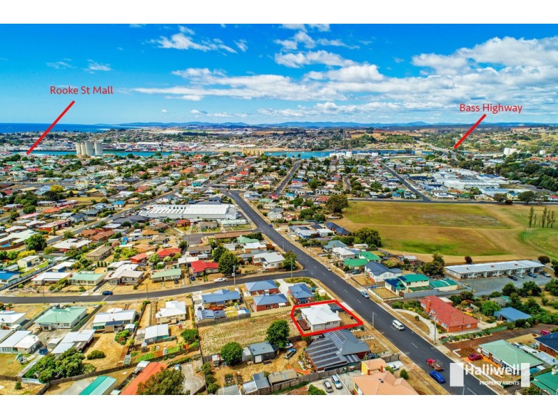 32a Middle Road, Devonport TAS 7310