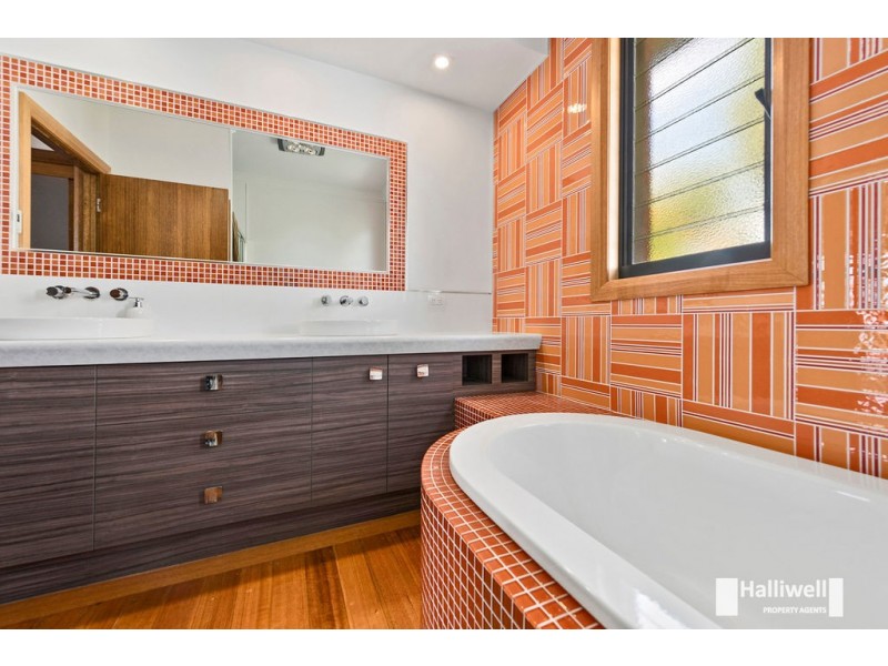 55 Wenvoe Street, Devonport TAS 7310