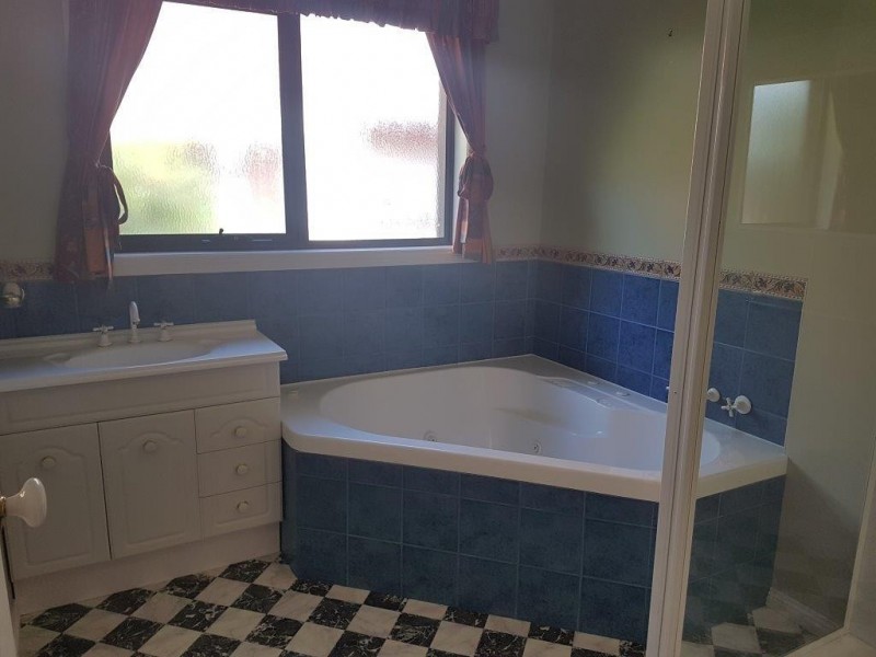 12 Cromwell Crescent, Devonport TAS 7310