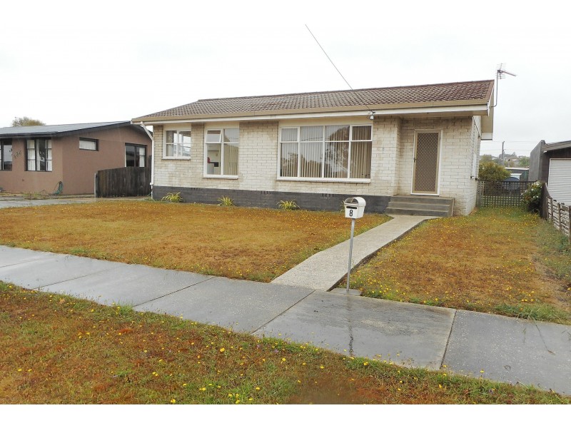 8 College Court, Devonport TAS 7310