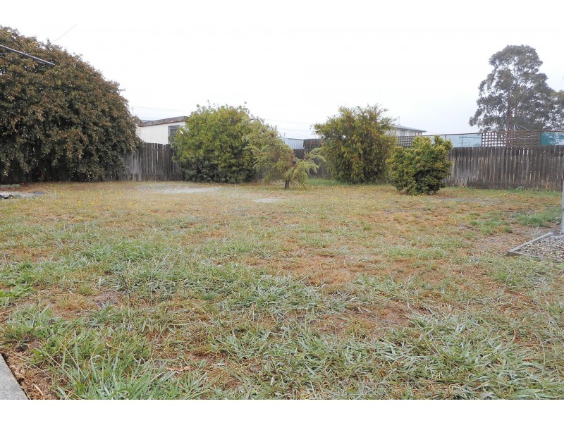 8 College Court, Devonport TAS 7310