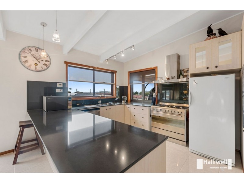 16 Somme Street, Miandetta TAS 7310