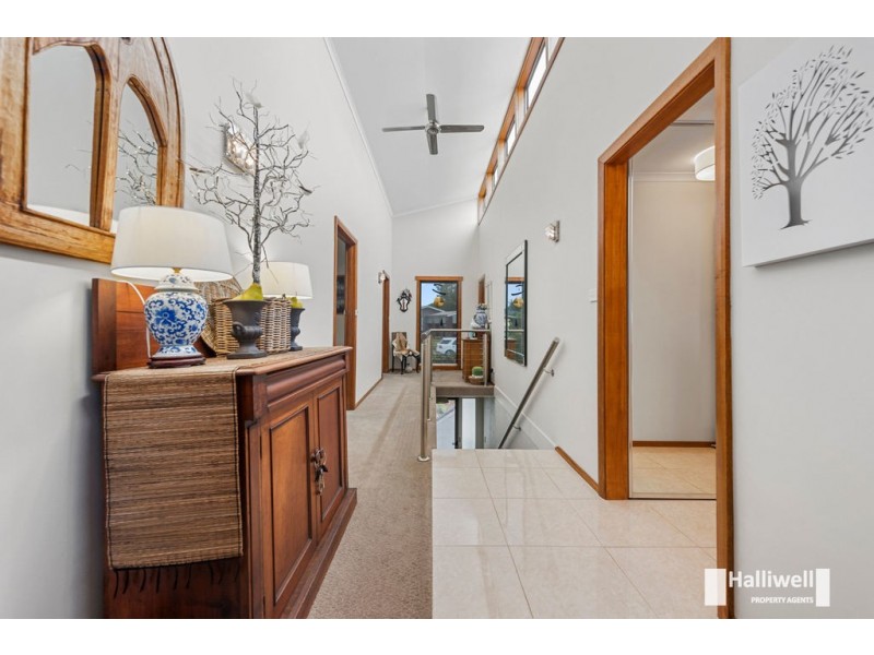 16 Somme Street, Miandetta TAS 7310