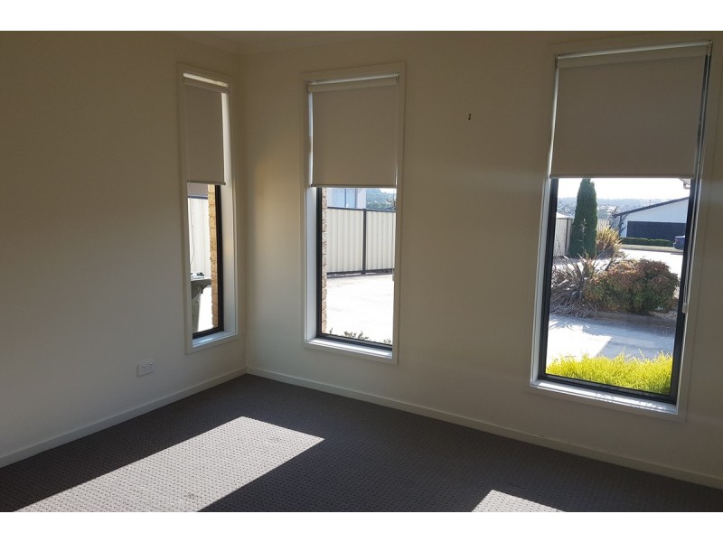 2/23 Skyline Drive, Ambleside TAS 7310