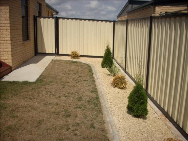2/23 Skyline Drive, Ambleside TAS 7310