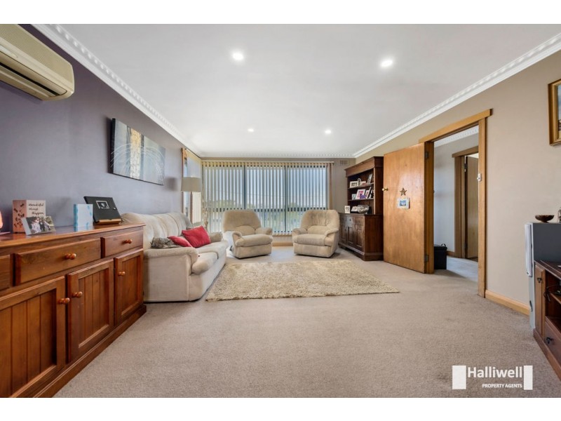 1 Warruga Place, Devonport TAS 7310