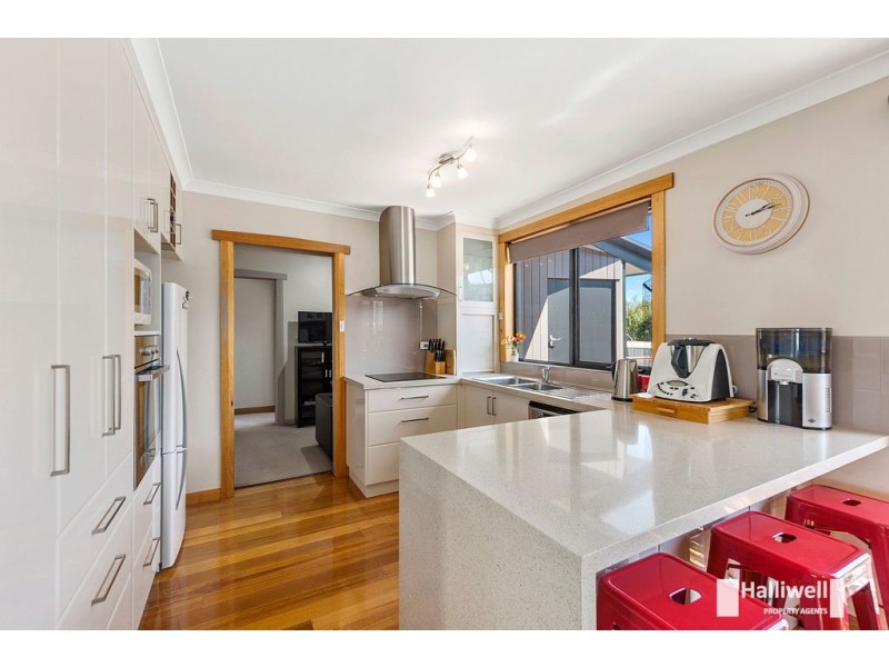 1 Warruga Place, Devonport TAS 7310