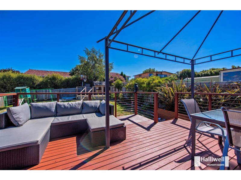 1 Warruga Place, Devonport TAS 7310