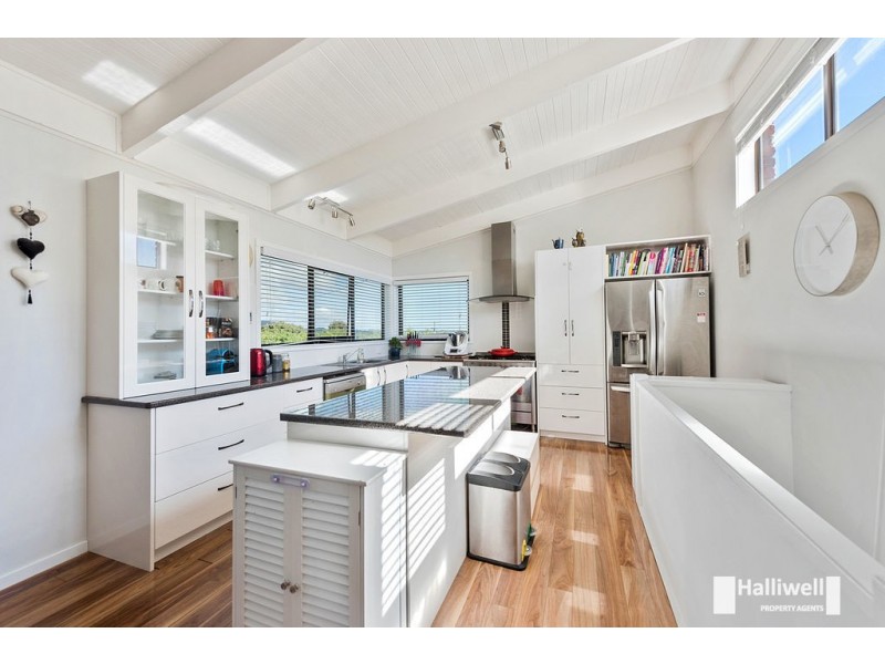 37 Highfield Road, Ambleside TAS 7310