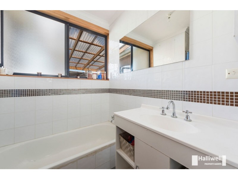 16 Springfield Court, Devonport TAS 7310