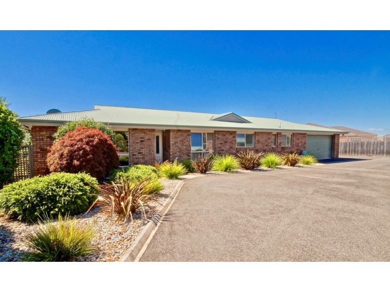 1/33 Arden Avenue, Devonport TAS 7310