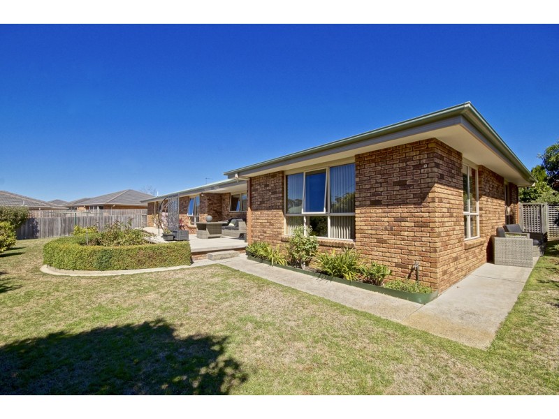 1/33 Arden Avenue, Devonport TAS 7310