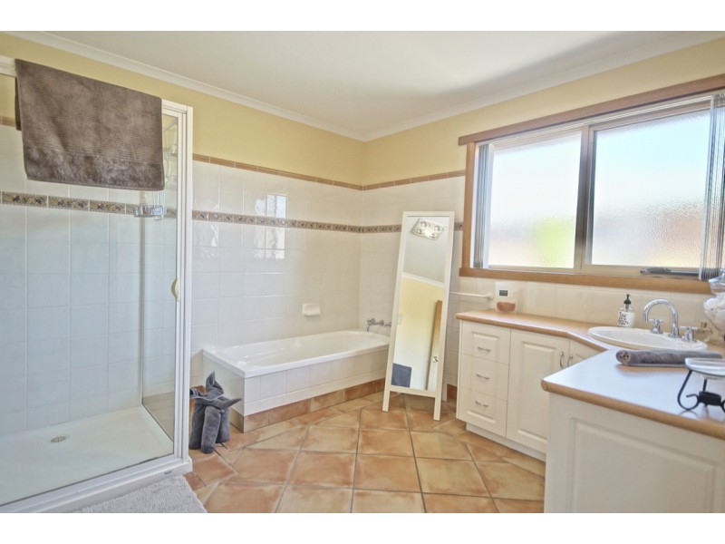 1/33 Arden Avenue, Devonport TAS 7310