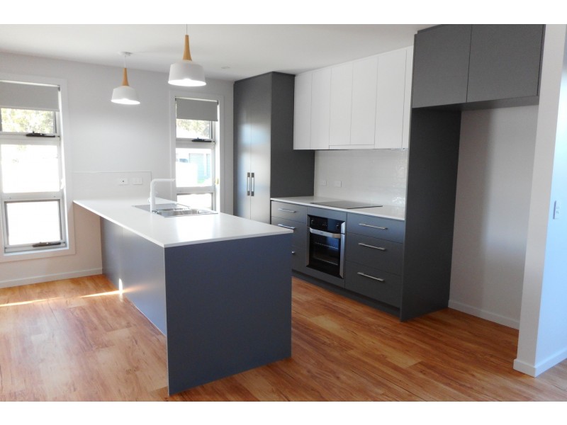 2/15 Tedmon Street, Spreyton TAS 7310