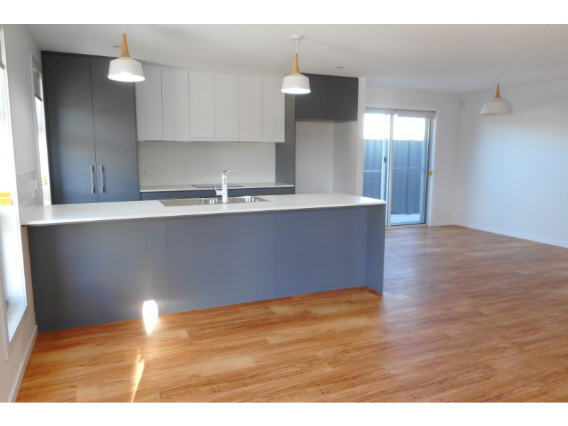 2/15 Tedmon Street, Spreyton TAS 7310