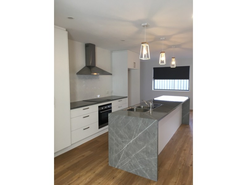 2/2 Ash Street, Latrobe TAS 7307