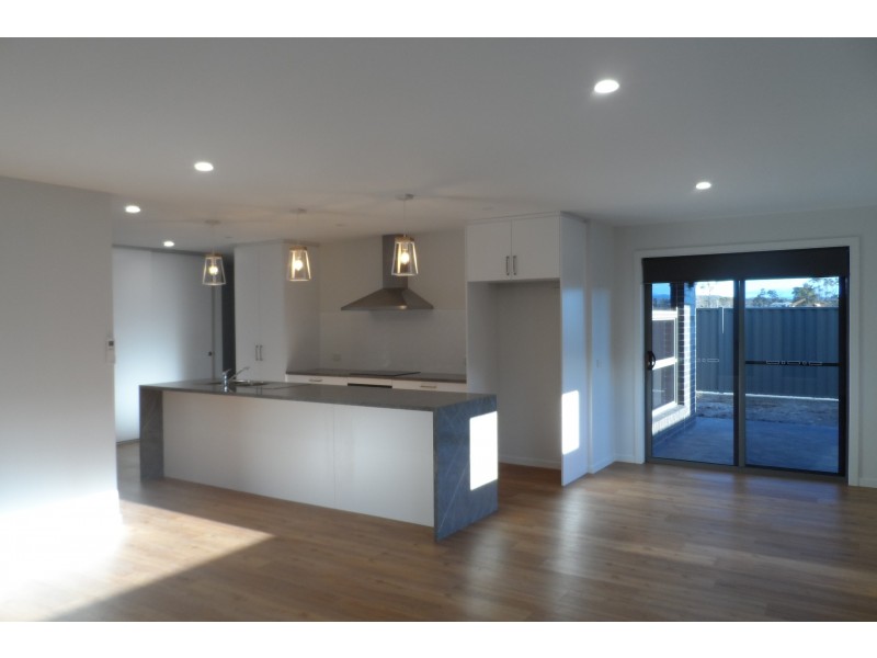 2/2 Ash Street, Latrobe TAS 7307