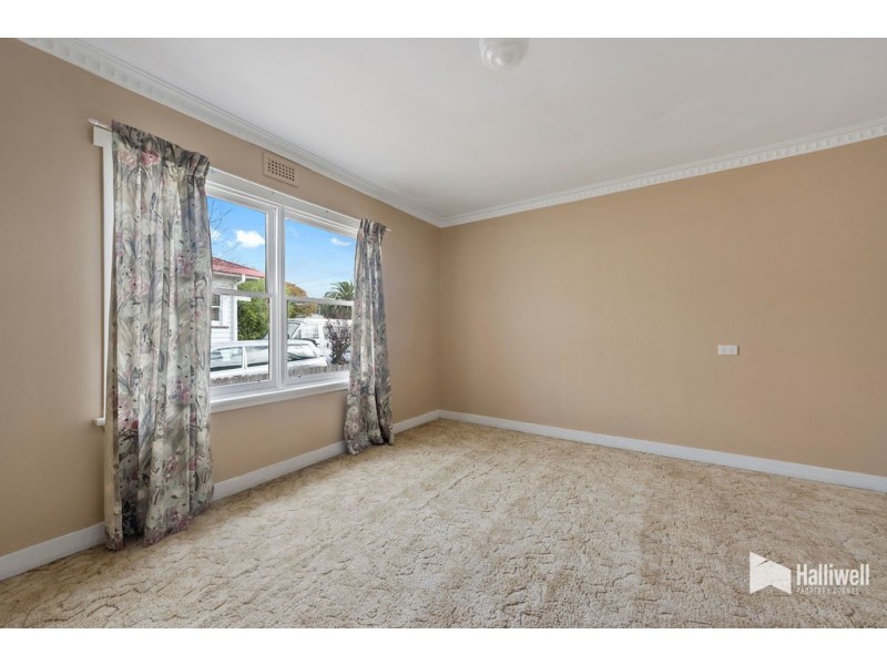 8 Adelaide Street, Devonport TAS 7310