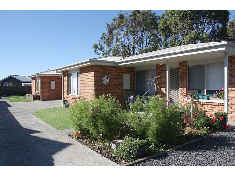 2/99 Alexander Street, Shearwater TAS 7307