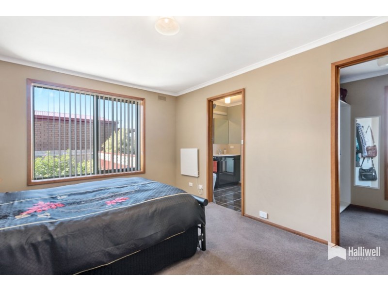 10 Roberts Court, Devonport TAS 7310