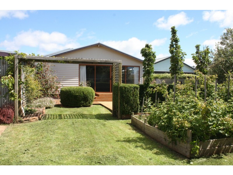 6 Henry Street, Devonport TAS 7310