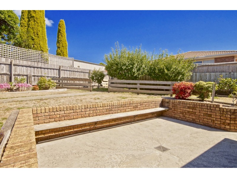 2/33 Arden Avenue, Devonport TAS 7310