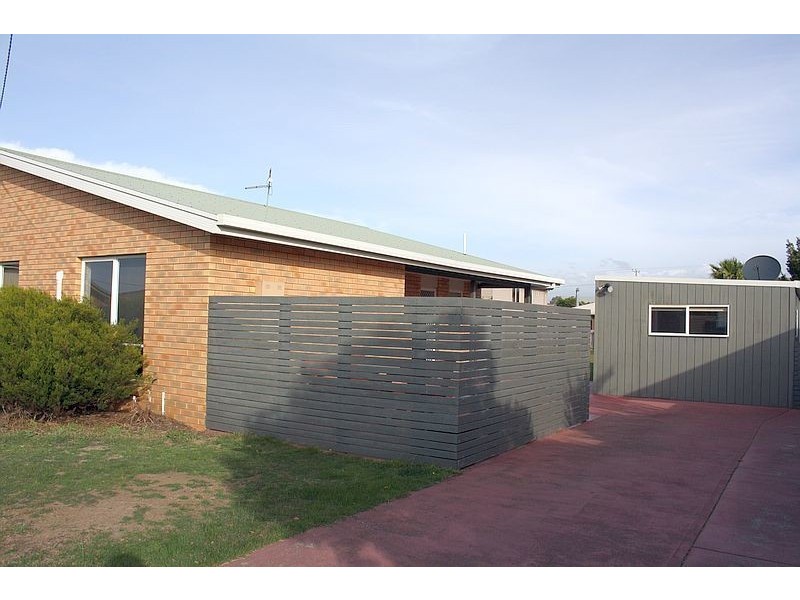 1 St Georges Crescent, Shearwater TAS 7307