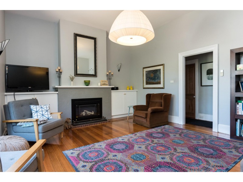 18 Ronald Street, Devonport TAS 7310