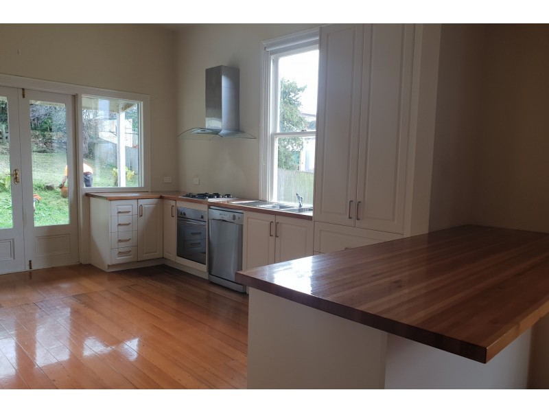 34 MacFie Street, Devonport TAS 7310