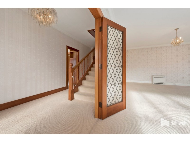 5 Gloucester Avenue, Devonport TAS 7310