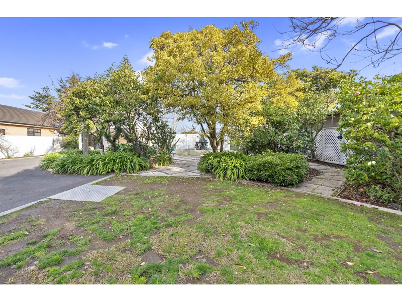 5 Gloucester Avenue, Devonport TAS 7310