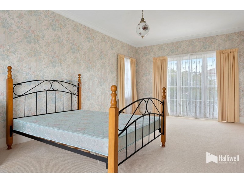 5 Gloucester Avenue, Devonport TAS 7310