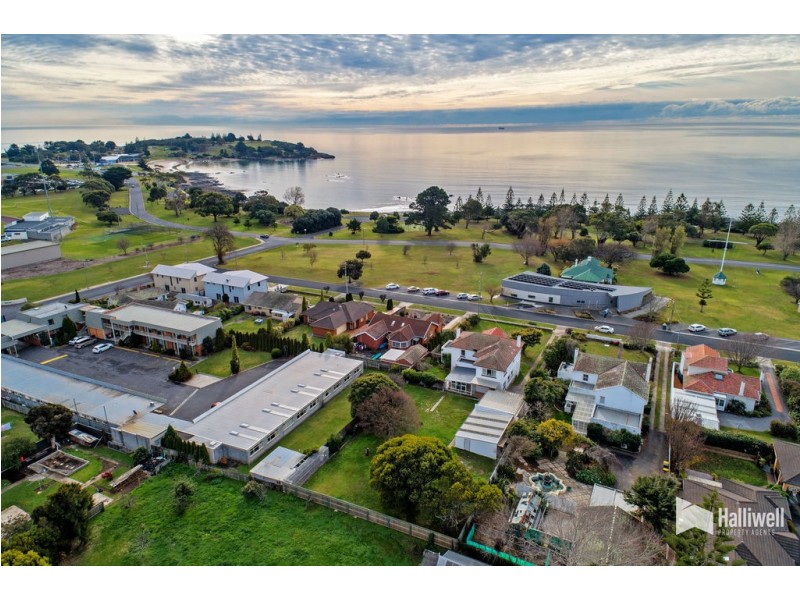 5 Gloucester Avenue, Devonport TAS 7310