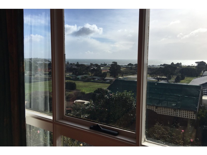 1 Cliffden Court, East Devonport TAS 7310
