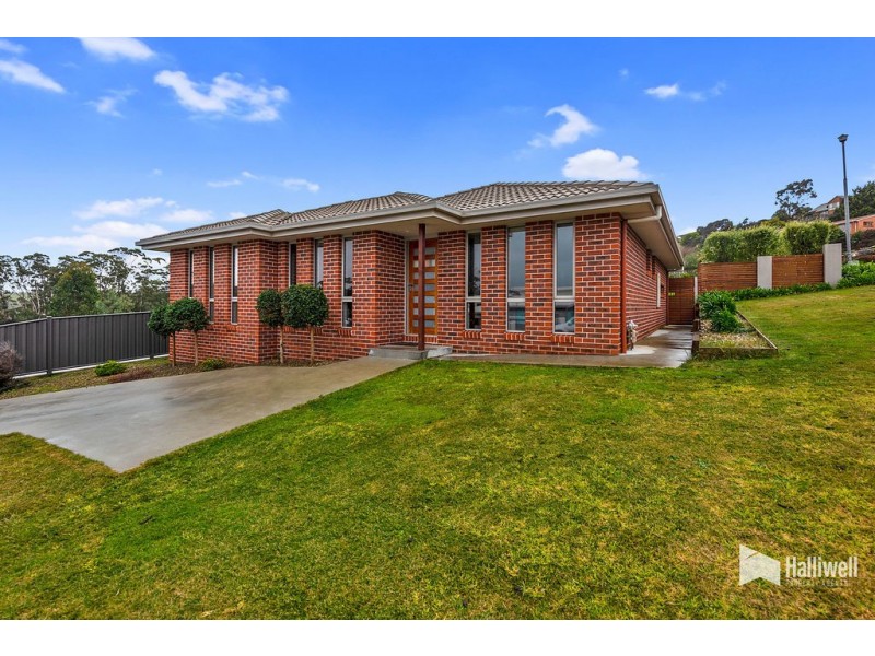12 Valkyrie Close, Devonport TAS 7310