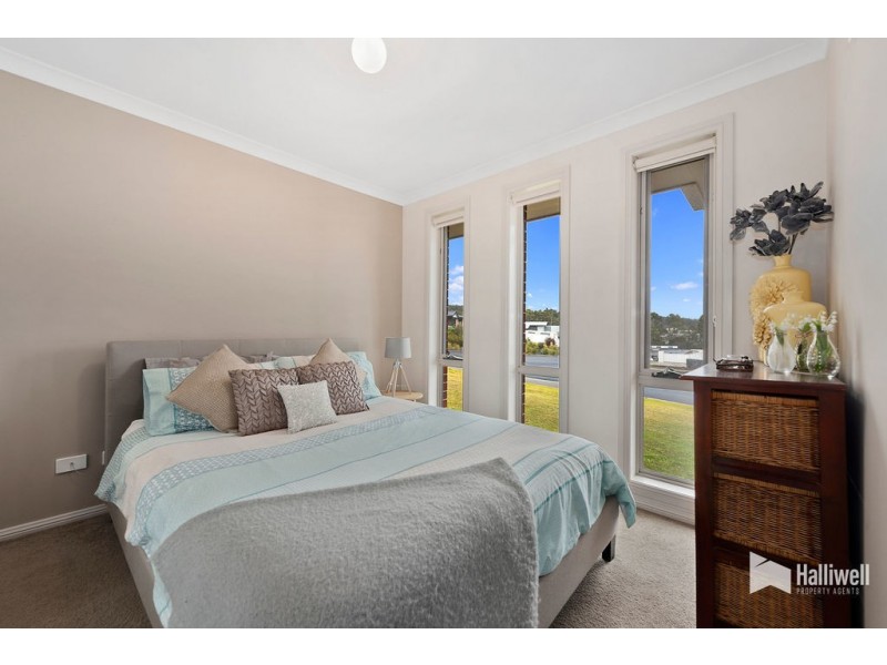 12 Valkyrie Close, Devonport TAS 7310