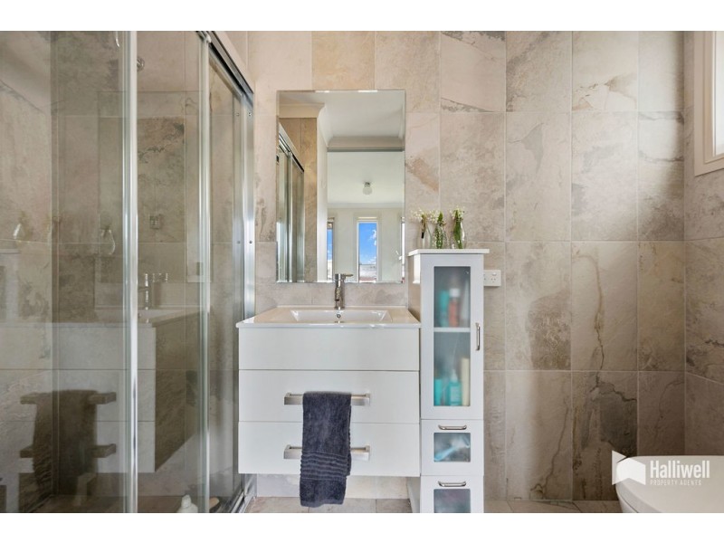 12 Valkyrie Close, Devonport TAS 7310