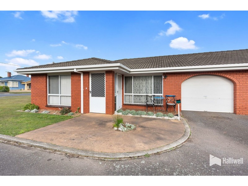 1/53 Gunn Street, Devonport TAS 7310