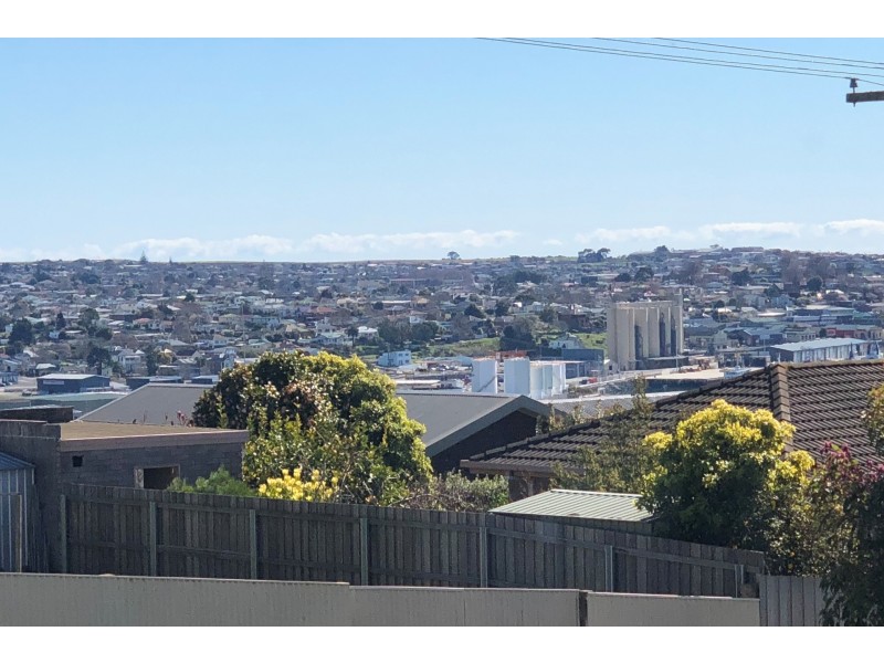 11-13 Cameray Street, East Devonport TAS 7310