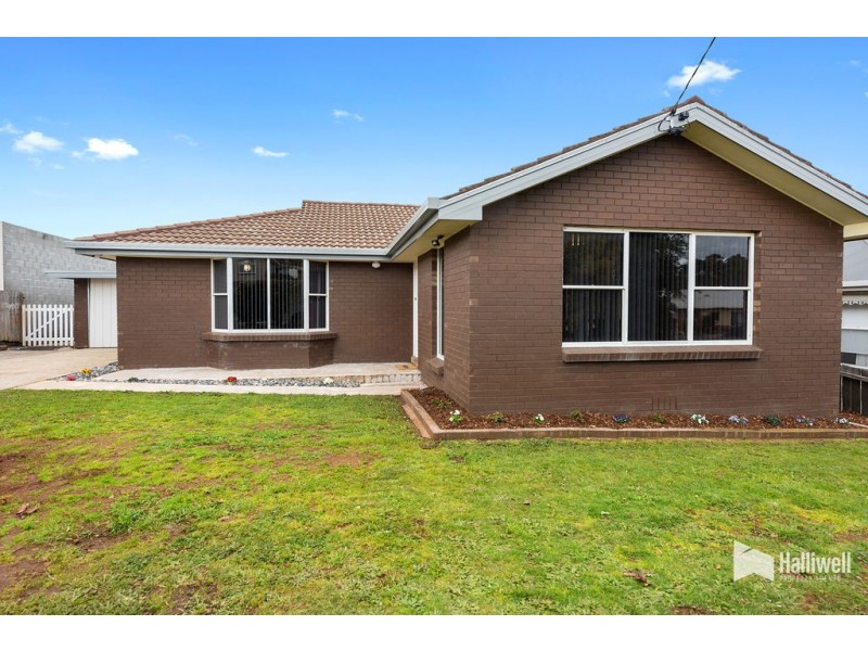 17 Lovett Street, Devonport TAS 7310