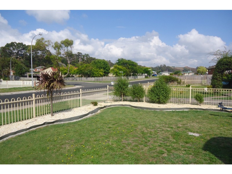 16 Tingha Way, West Ulverstone TAS 7315