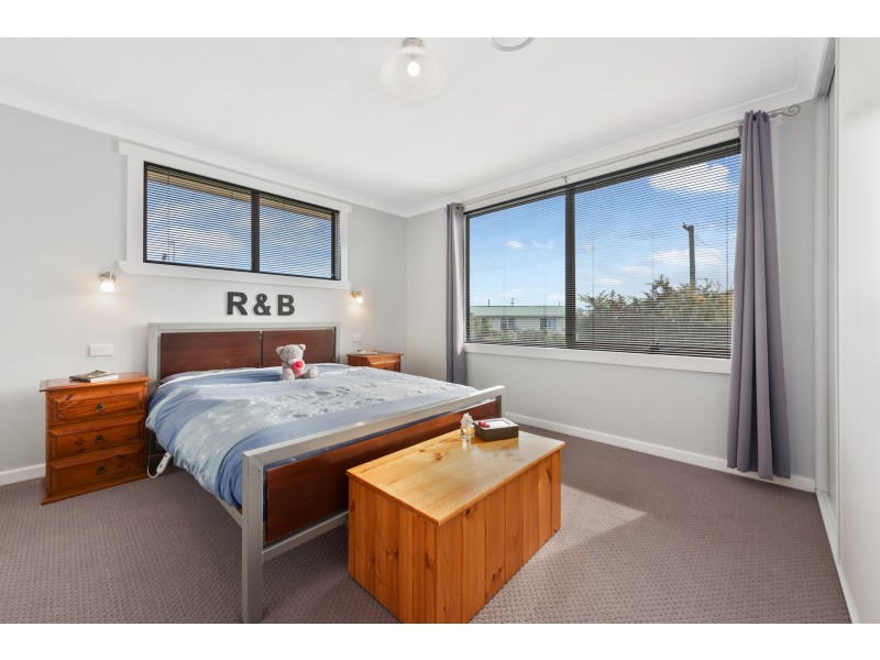 16 Smith Street, Ulverstone TAS 7315