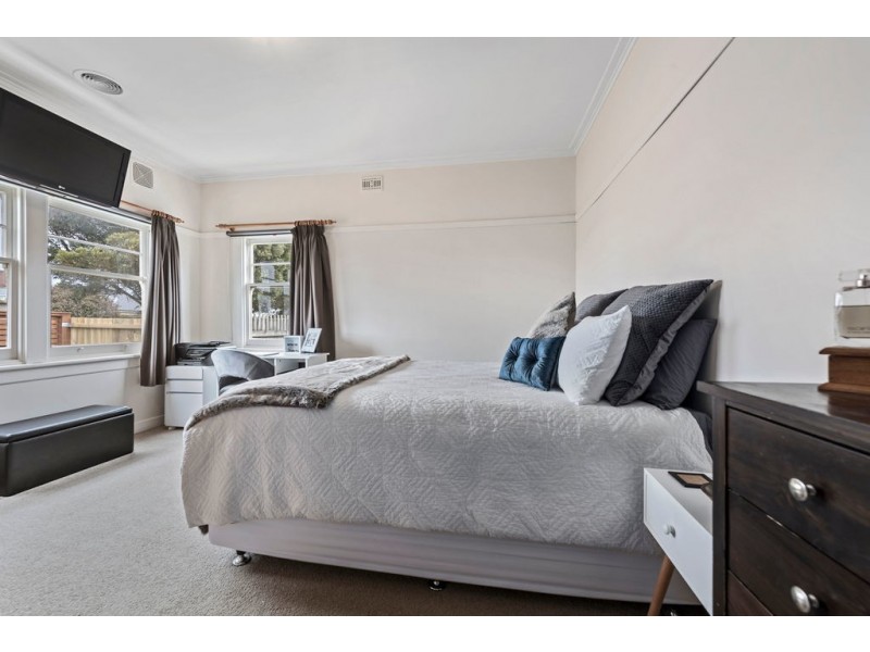 54 Nicholls Street, Devonport TAS 7310
