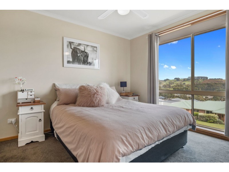 6 Tatiana Close, Devonport TAS 7310