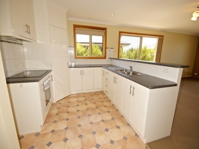 2/7-9 Poynton Close, Turners Beach TAS 7315