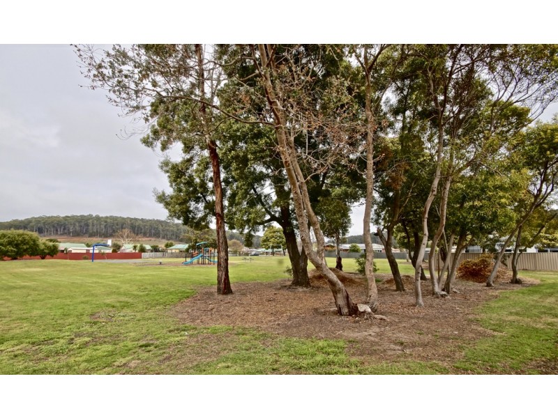 2/7-9 Poynton Close, Turners Beach TAS 7315