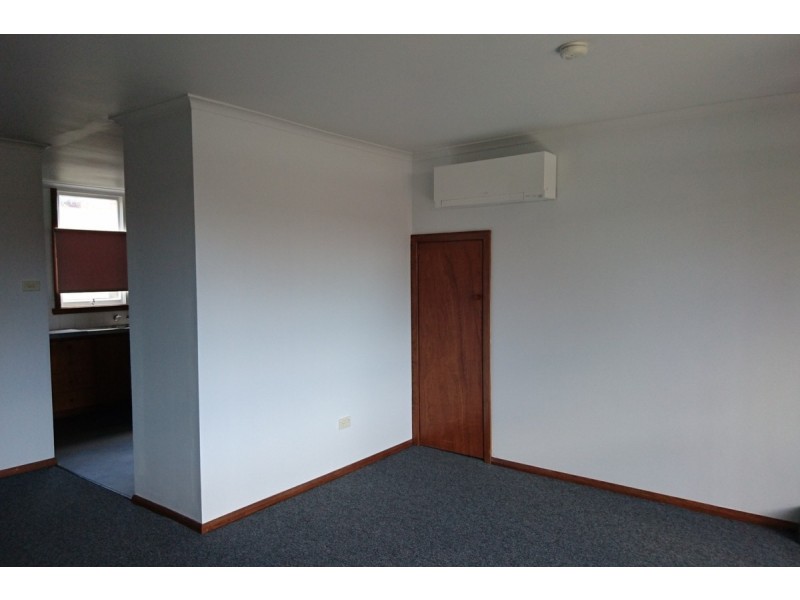 2/32 Victoria Parade, Devonport TAS 7310