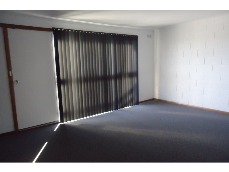 2/32 Victoria Parade, Devonport TAS 7310