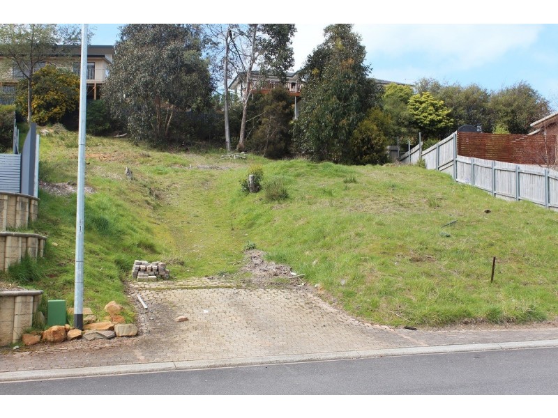 4 Tatiana Close, Devonport TAS 7310