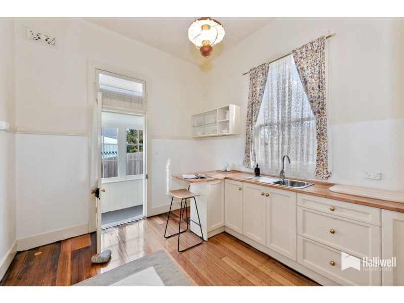 57 Wenvoe Street, Devonport TAS 7310